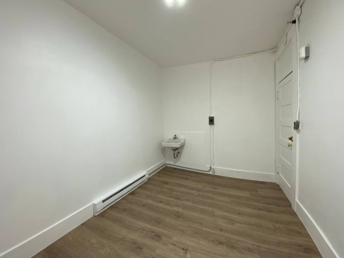 Apartment for rent at 858 Washington St #77, San Francisco, CA 94108