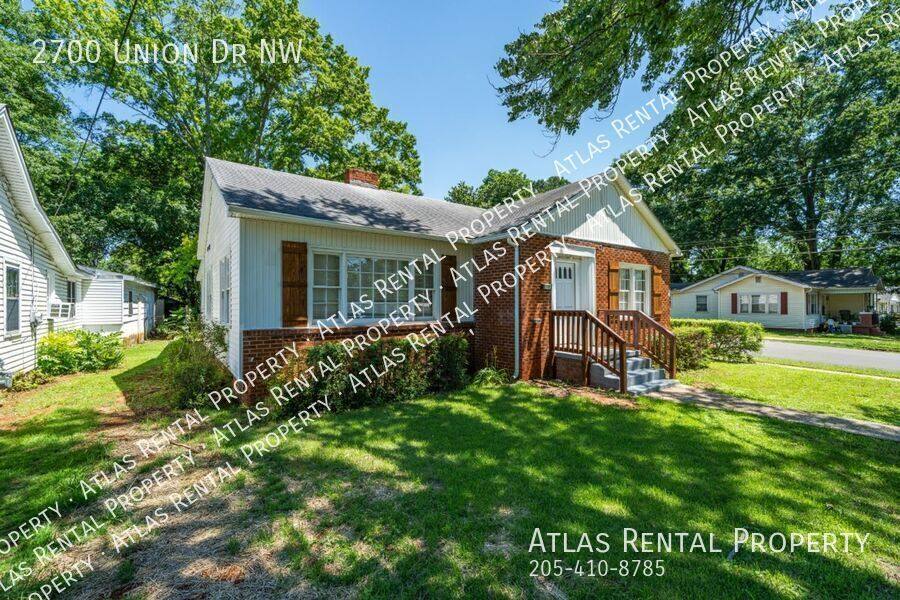 House for rent at 2700 Union Dr NW, Huntsville, AL 35816