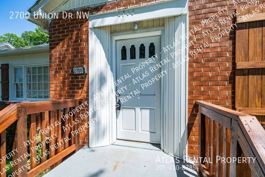 House for rent at 2700 Union Dr NW, Huntsville, AL 35816