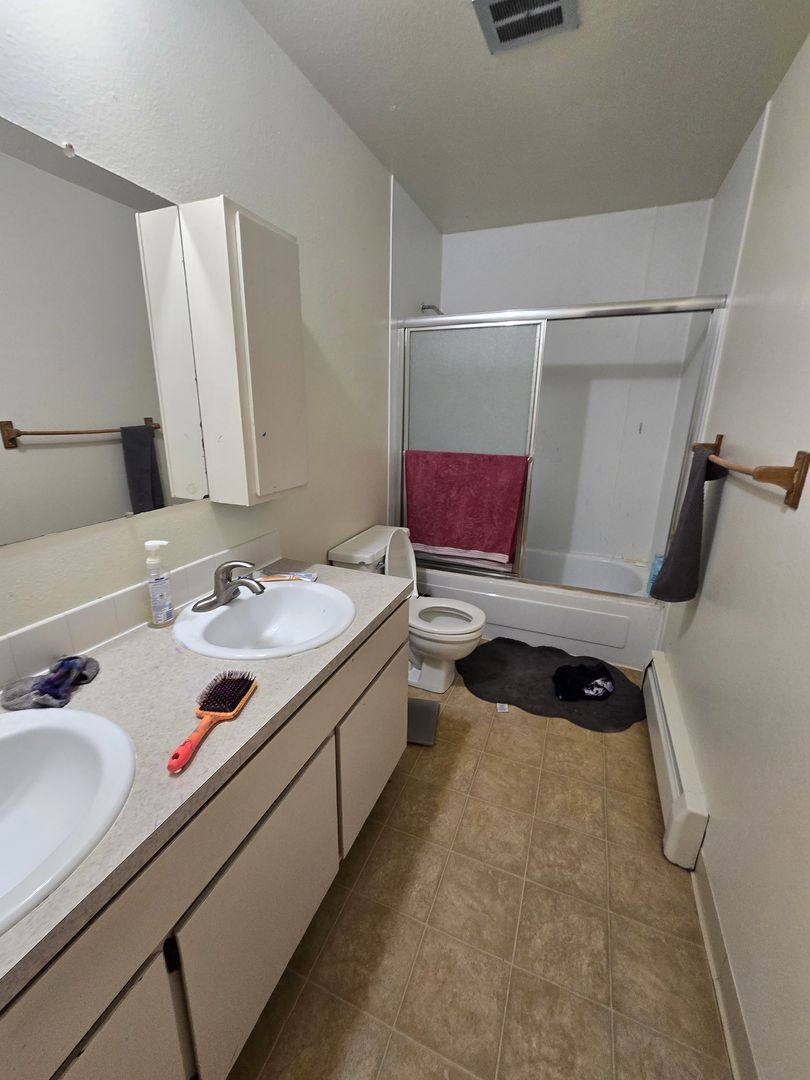 Apartment for rent at 1335 Vivian St, Longmont, CO 80501