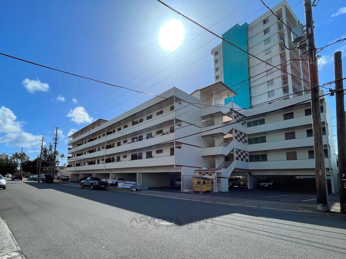 Apartment for rent at 716 Lukepane Ave #208, Honolulu, HI 96816
