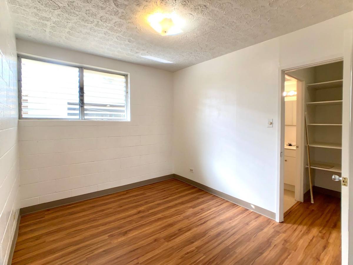 Apartment for rent at 716 Lukepane Ave #208, Honolulu, HI 96816