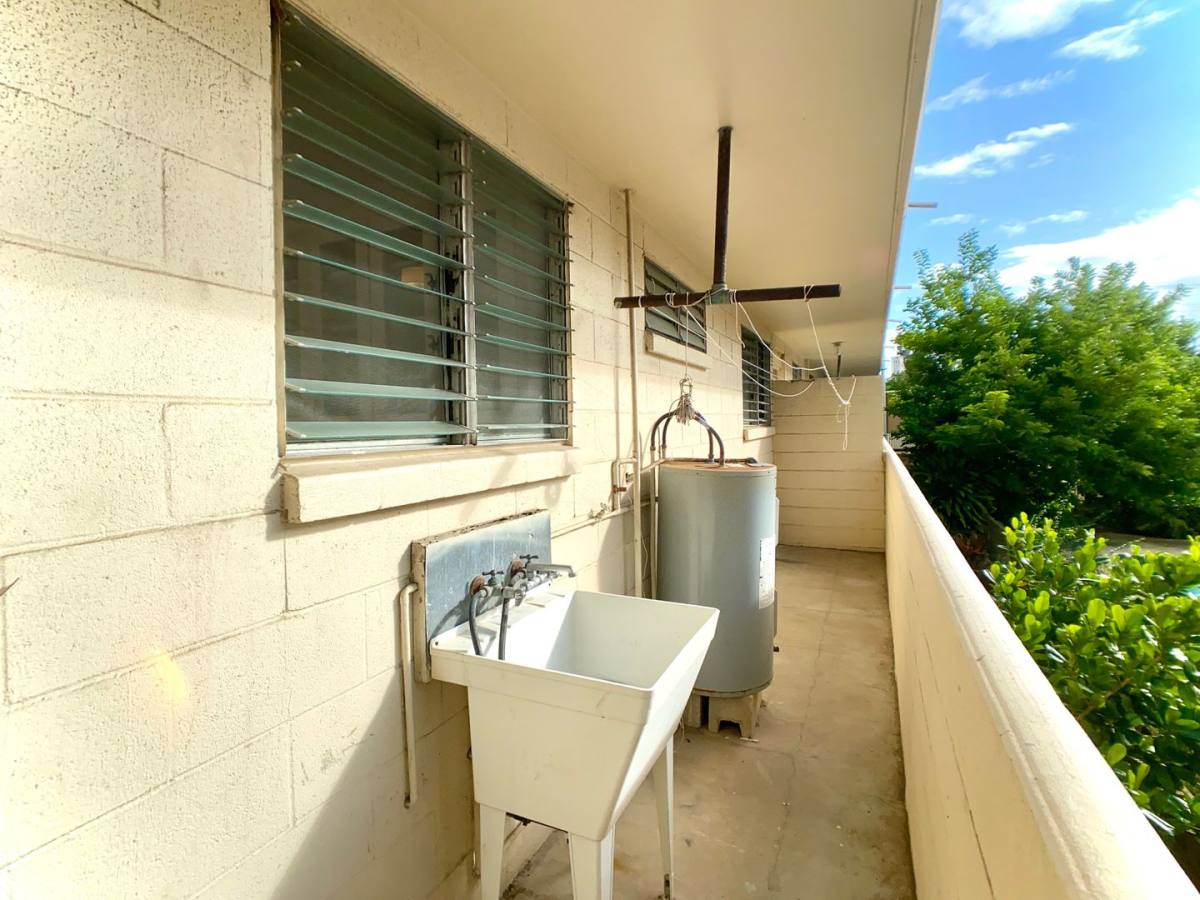 Apartment for rent at 716 Lukepane Ave #208, Honolulu, HI 96816