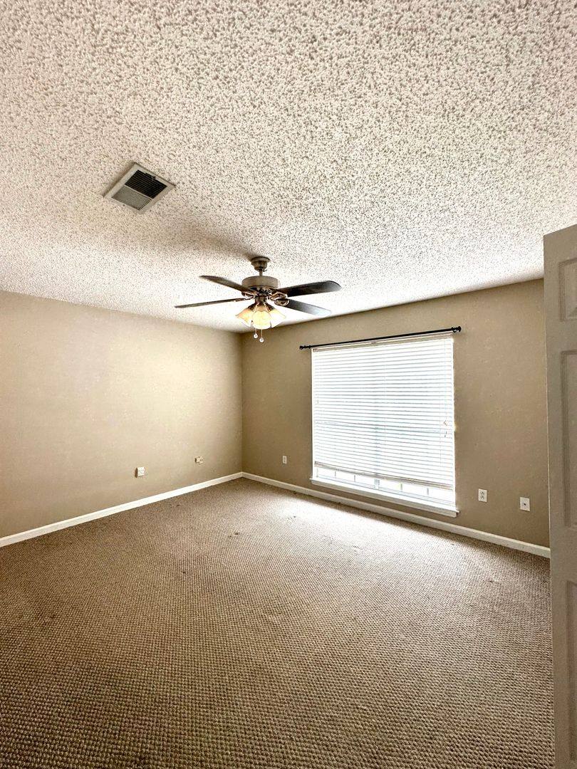 Townhouse for rent at 84 Higgins Court, Baton Rouge, LA 70808