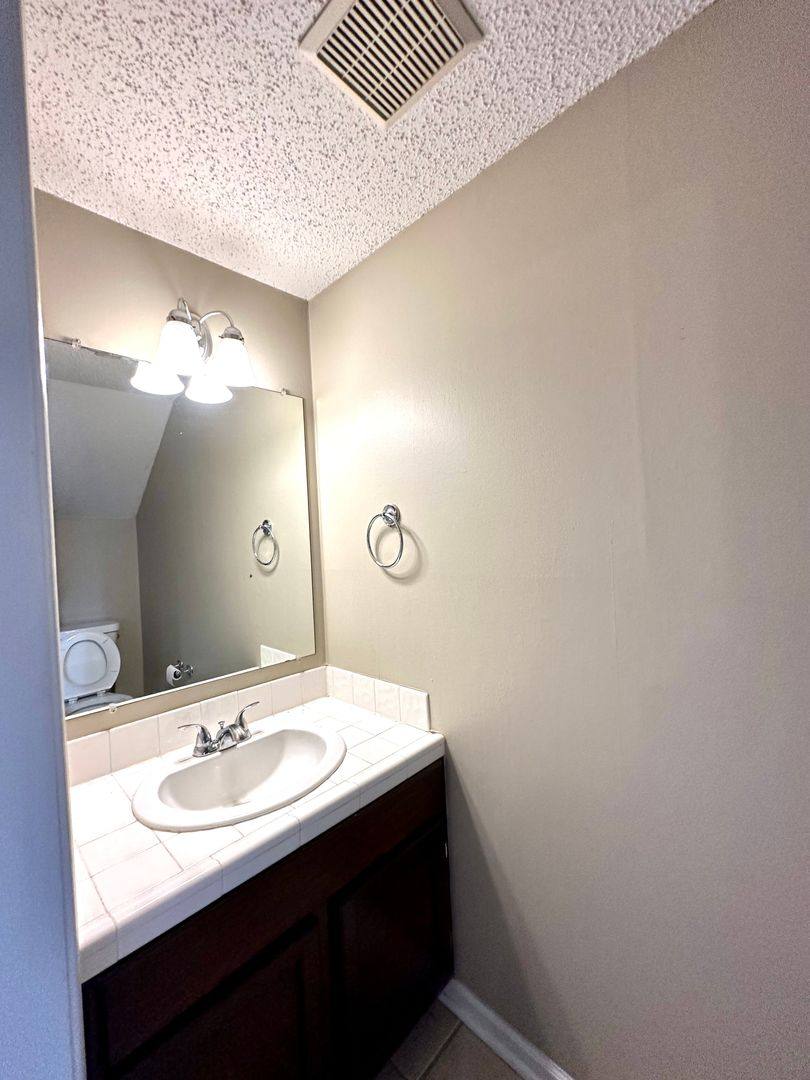 Townhouse for rent at 84 Higgins Court, Baton Rouge, LA 70808