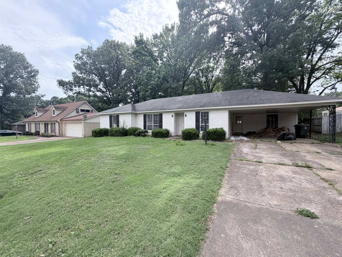 House for rent at 3331 Fox Chase Dr, Memphis, TN 38115