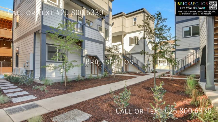 Townhouse for rent at 4318 S Puget Sound Ave, Tacoma, WA 98409
