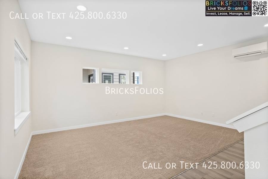 Townhouse for rent at 4318 S Puget Sound Ave, Tacoma, WA 98409