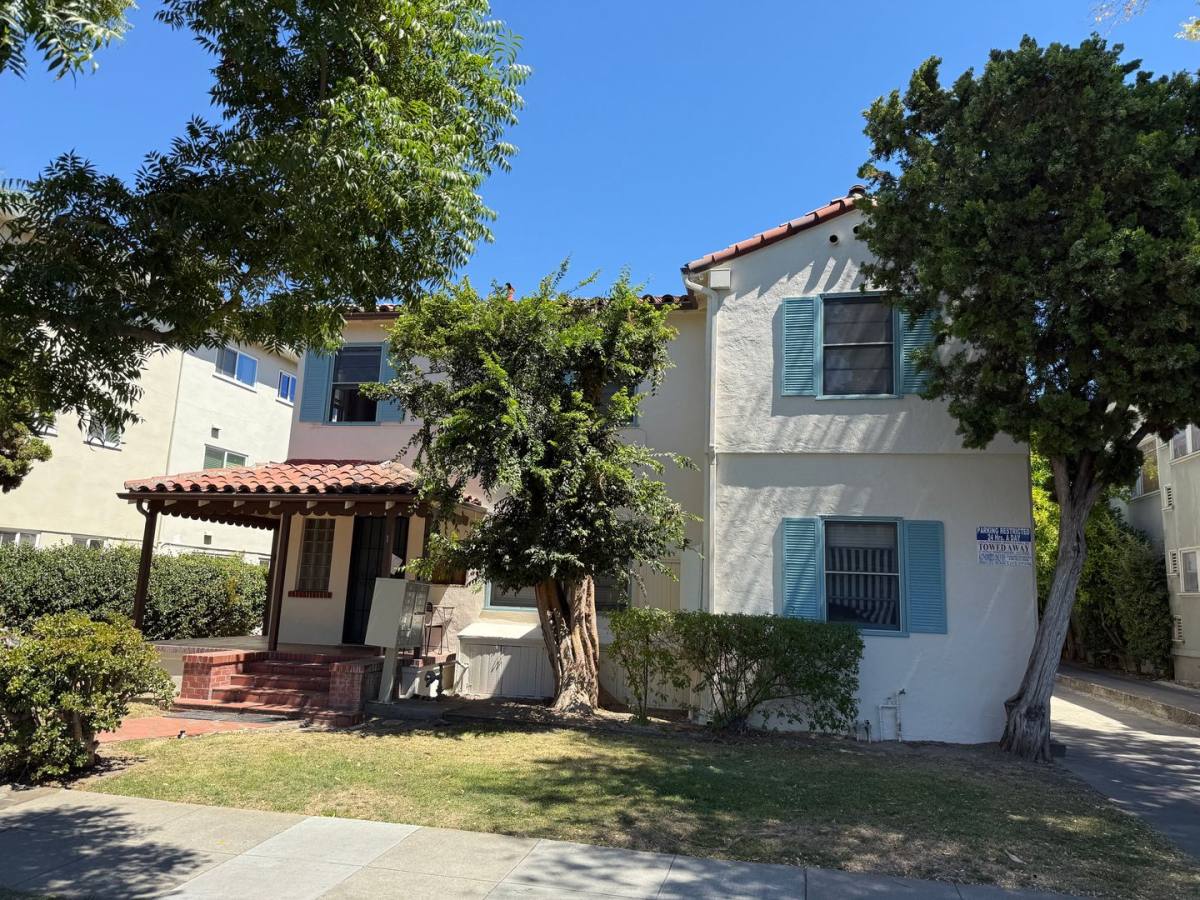Apartment for rent at 452 S 3rd St, San Jose, CA 95112