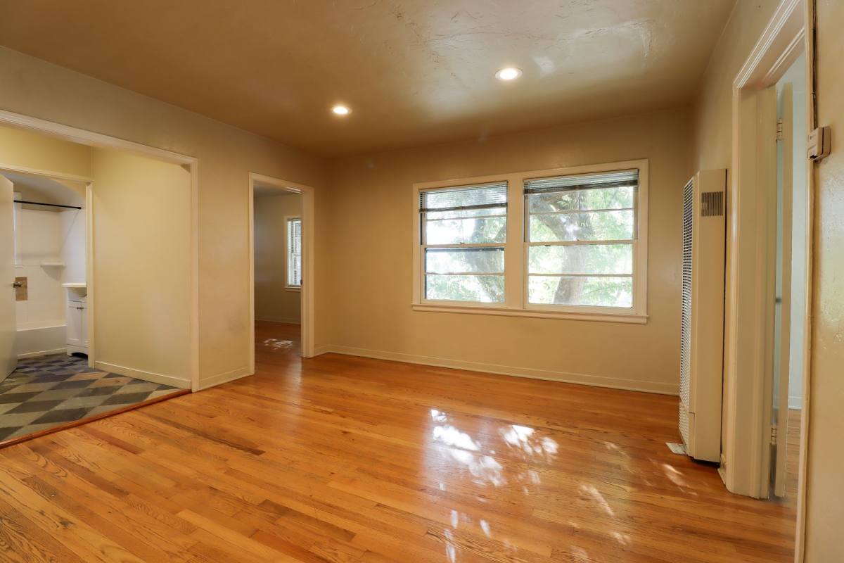 Apartment for rent at 452 S 3rd St, San Jose, CA 95112
