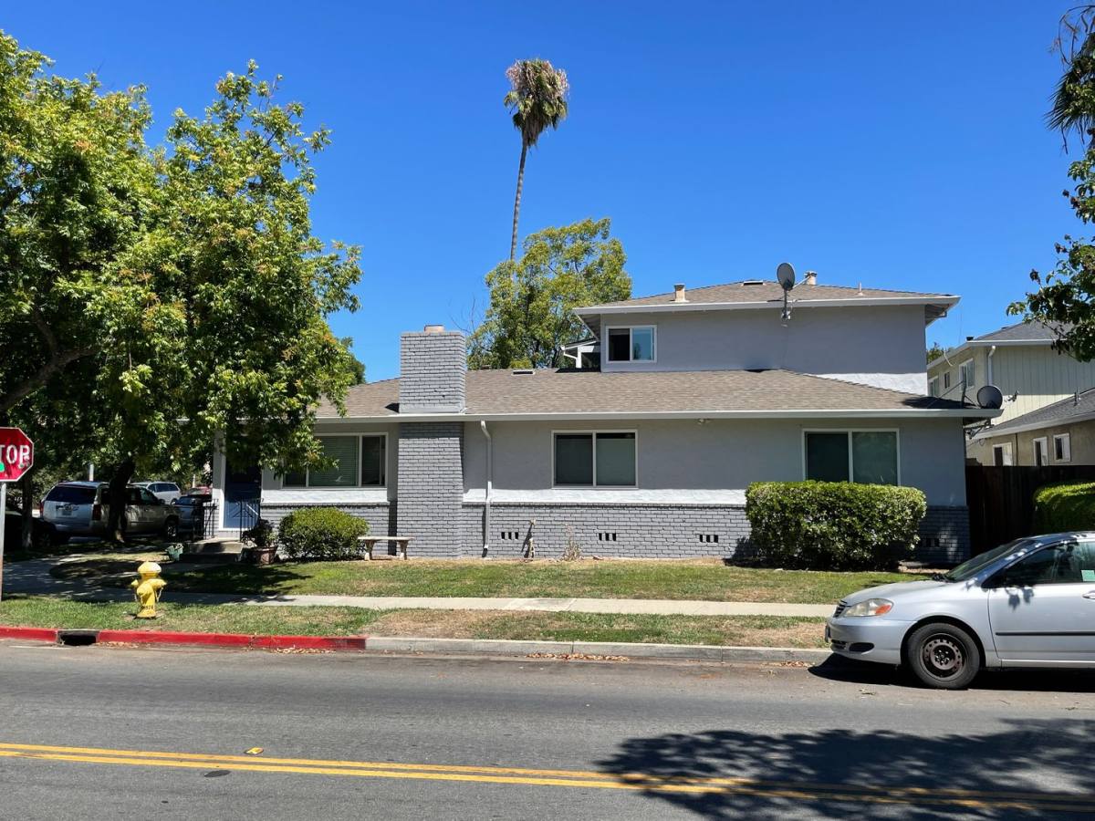 Apartment for rent at 2220 Curtner Ave, San Jose, CA 95124