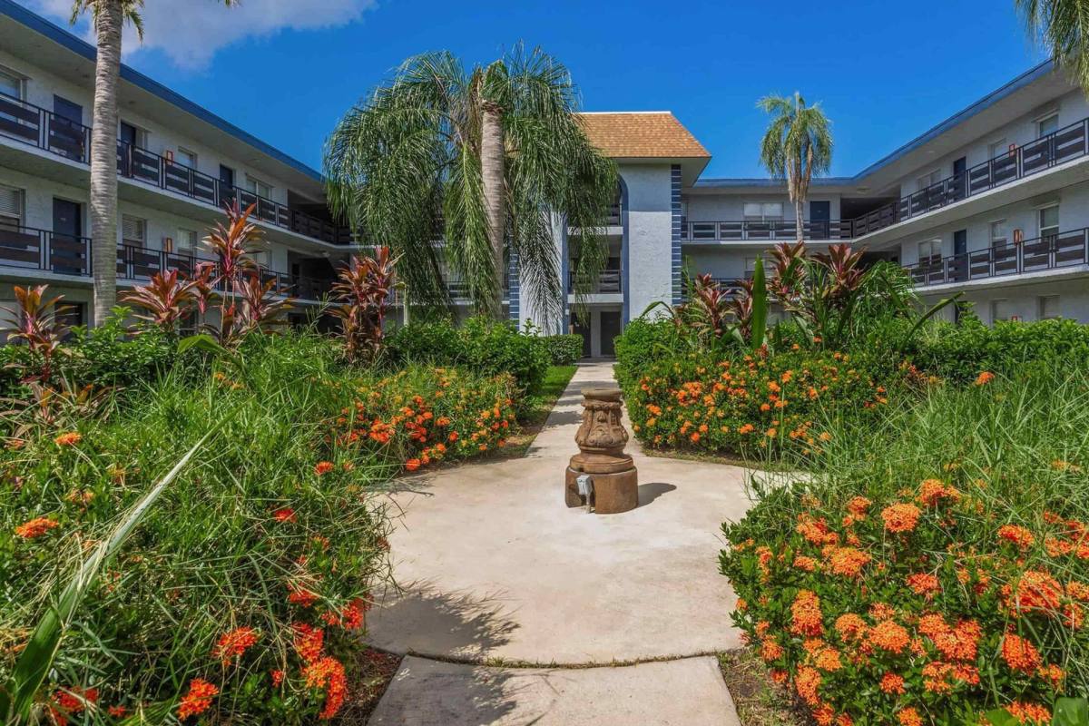 Apartment for rent at 4348 Plaza Dr, Holiday, FL 34691