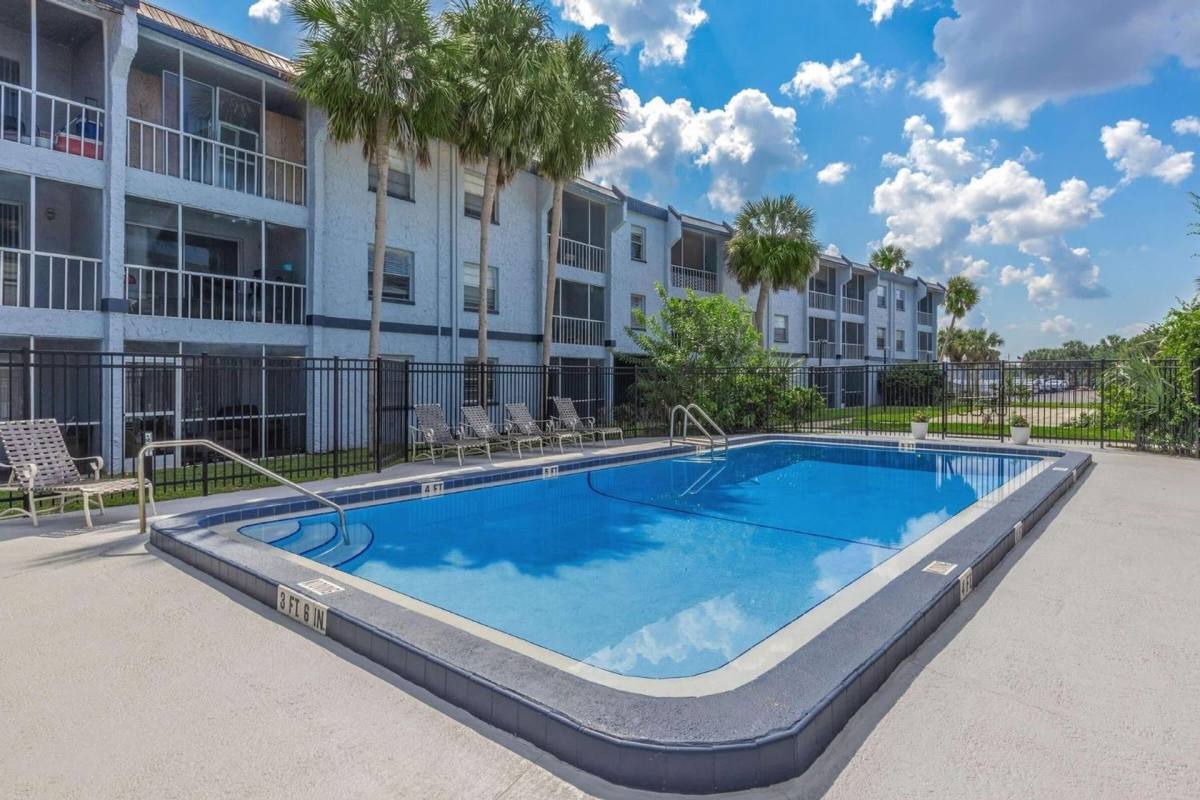 Apartment for rent at 4348 Plaza Dr, Holiday, FL 34691