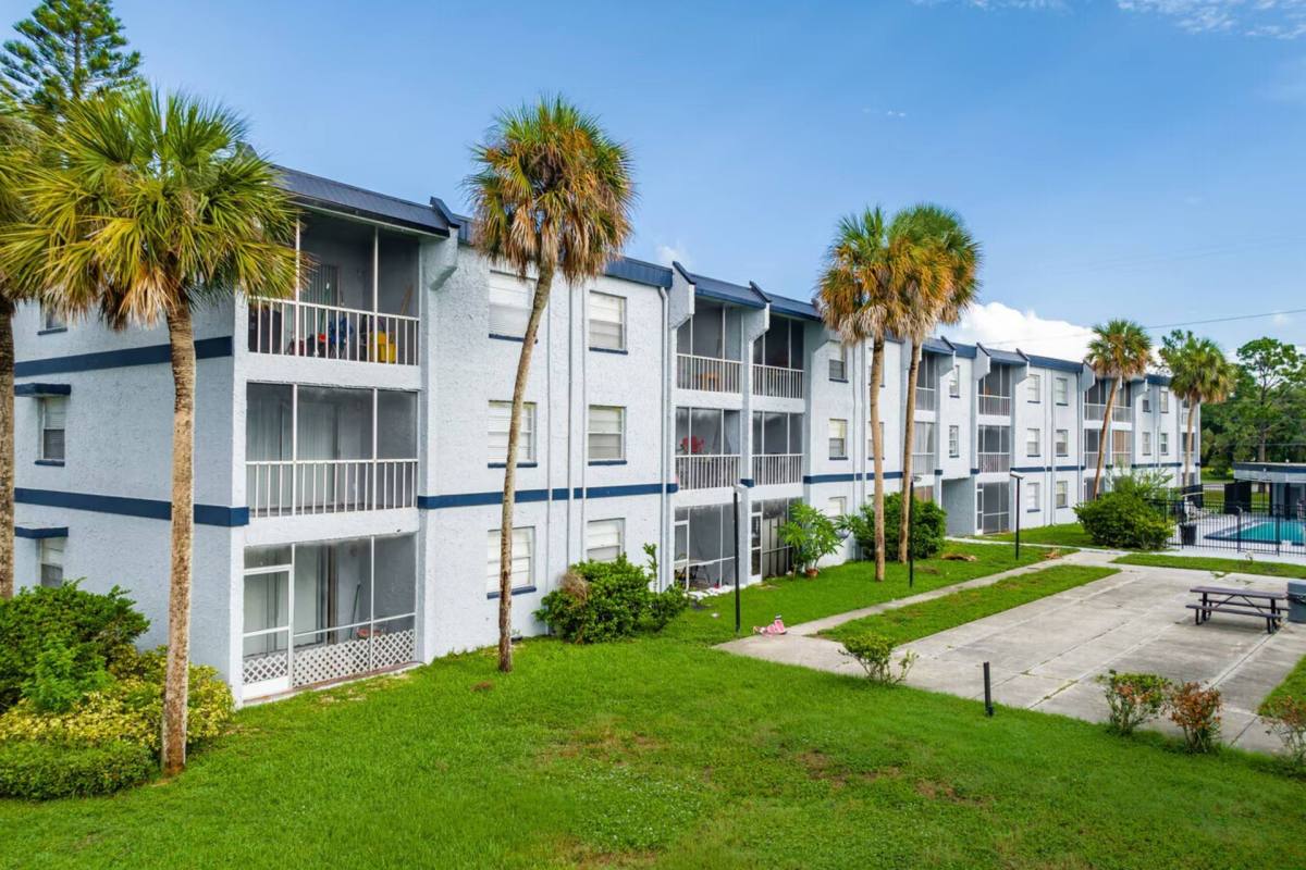 Apartment for rent at 4348 Plaza Dr, Holiday, FL 34691