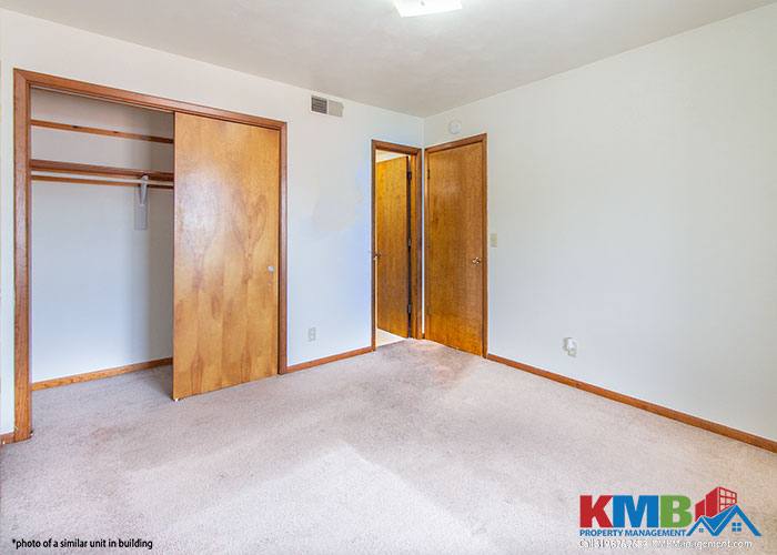 Apartment for rent at 1050 Twixt Town Rd NE #10, Cedar Rapids, IA 52402