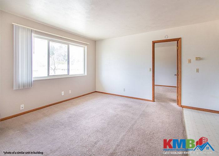 Apartment for rent at 1050 Twixt Town Rd NE #10, Cedar Rapids, IA 52402