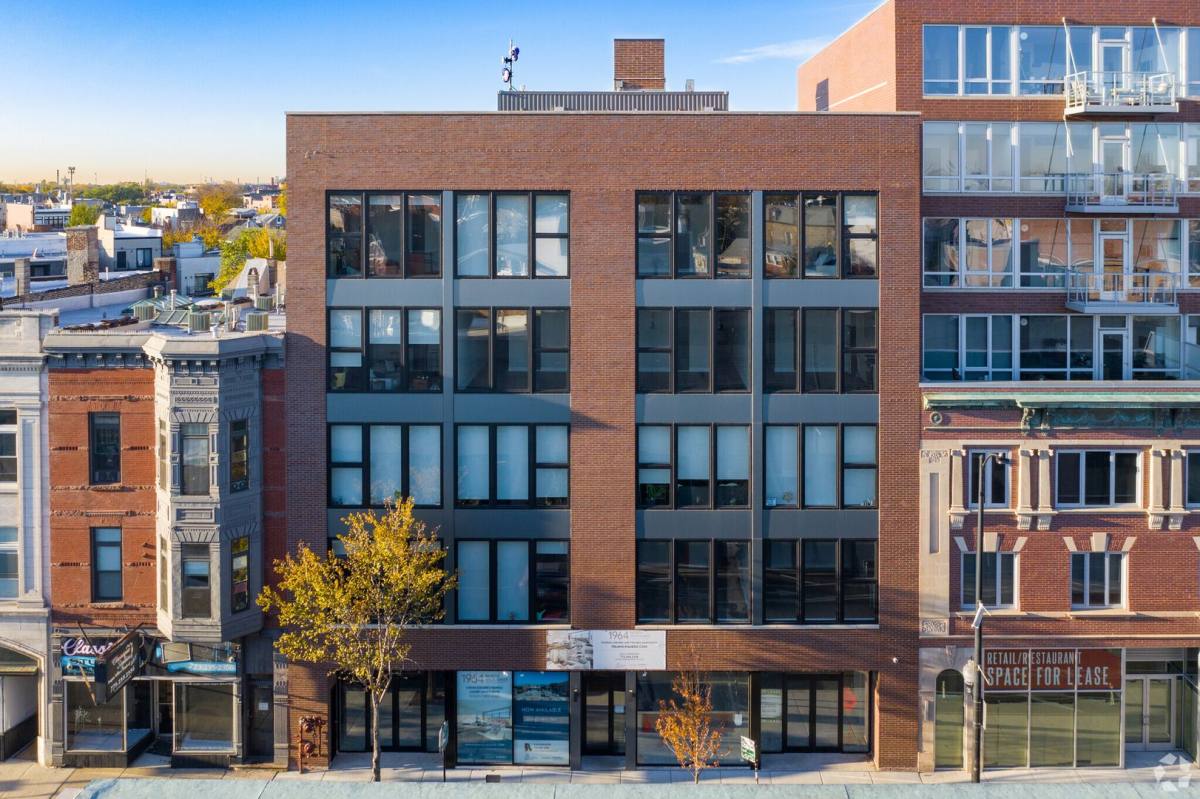 Apartment for rent at 1962-66 N Milwaukee Ave, Chicago, IL 60647