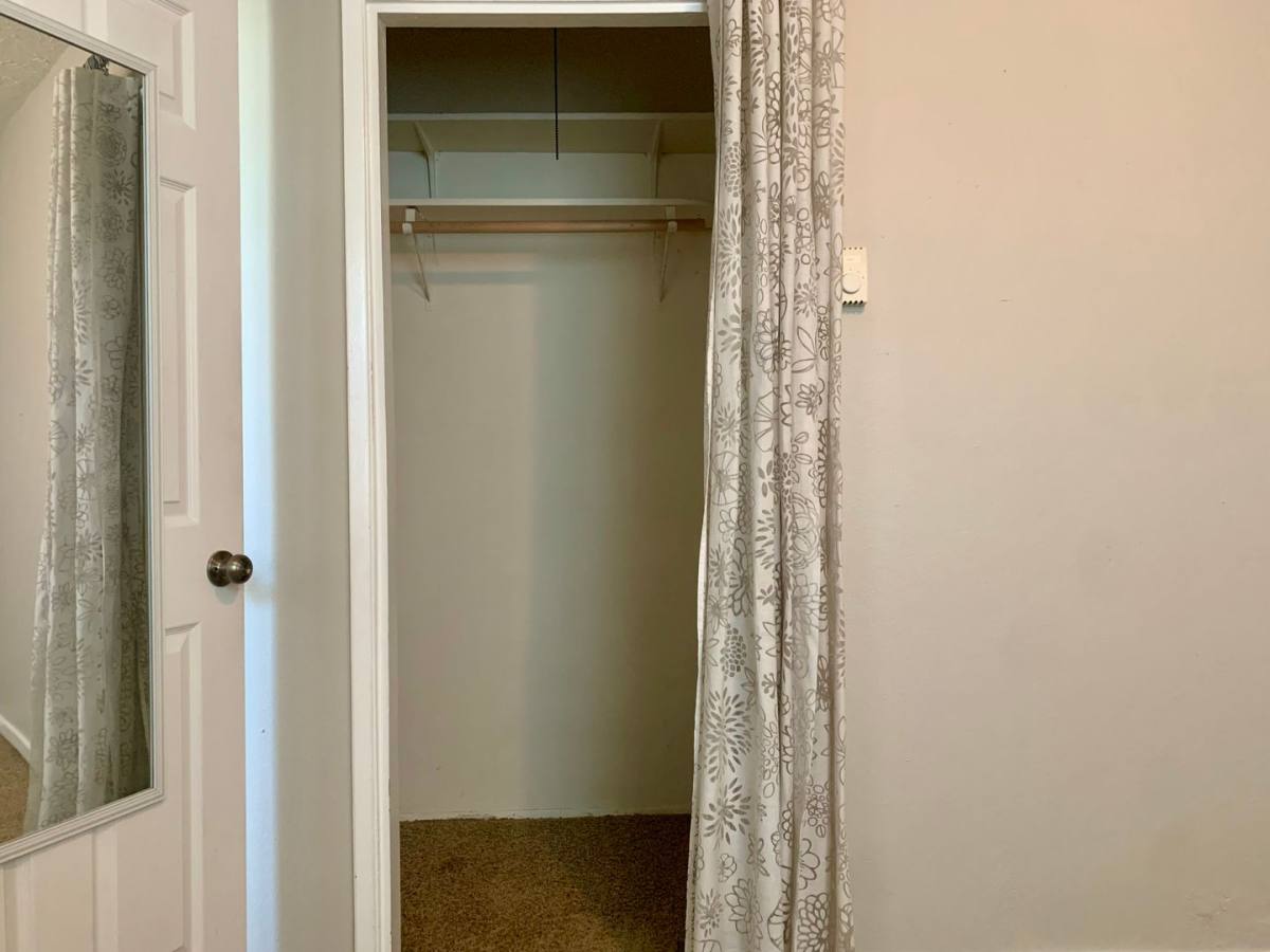 Apartment for rent at 1510-1514 F St, Vancouver, WA 98663