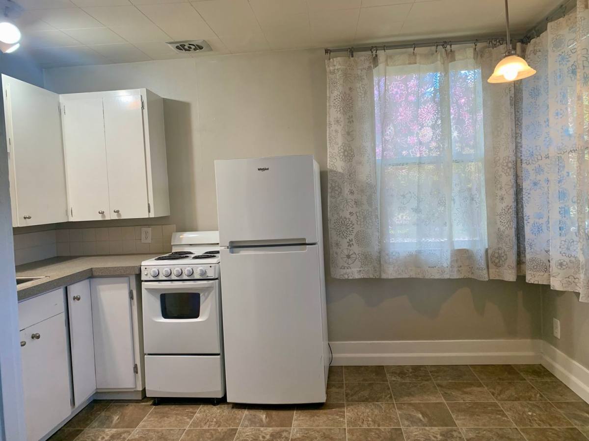 Apartment for rent at 1510-1514 F St, Vancouver, WA 98663