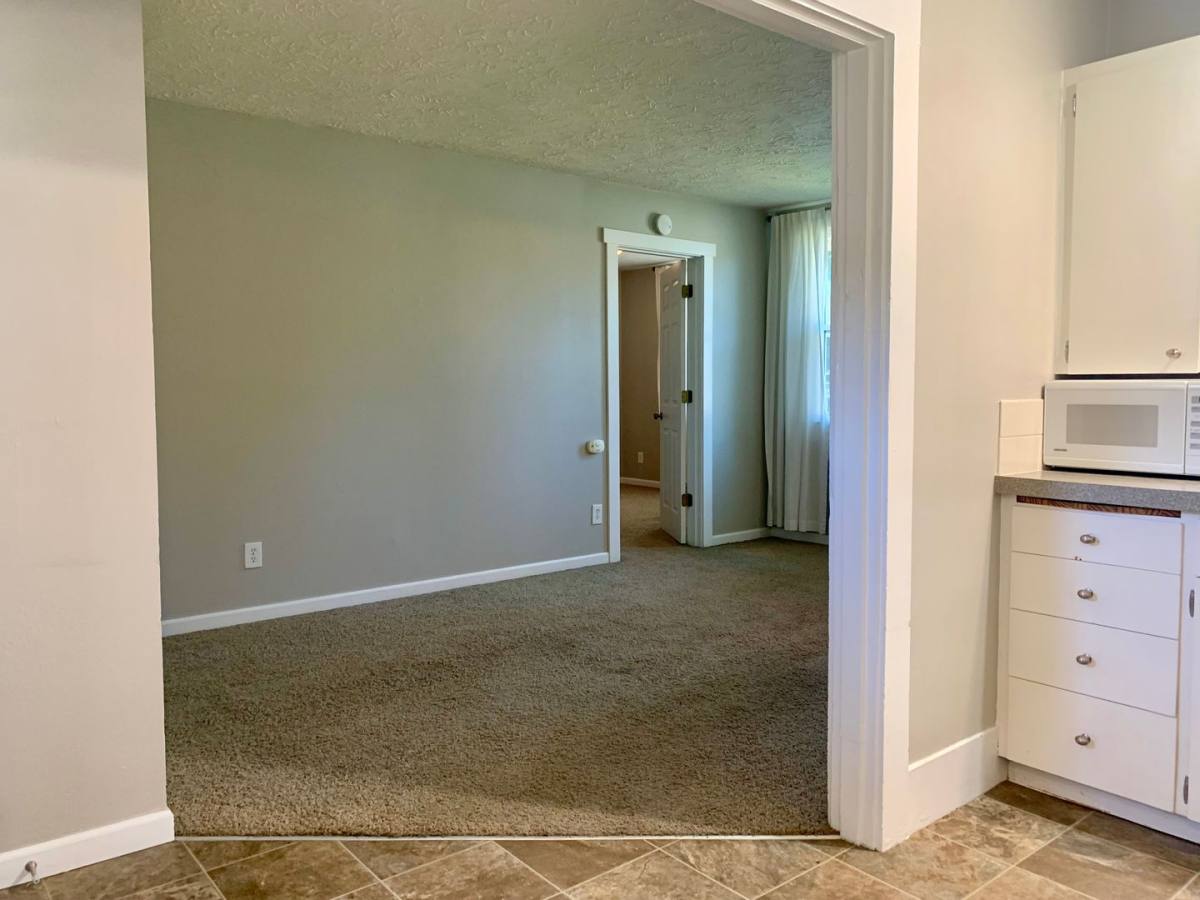 Apartment for rent at 1510-1514 F St, Vancouver, WA 98663