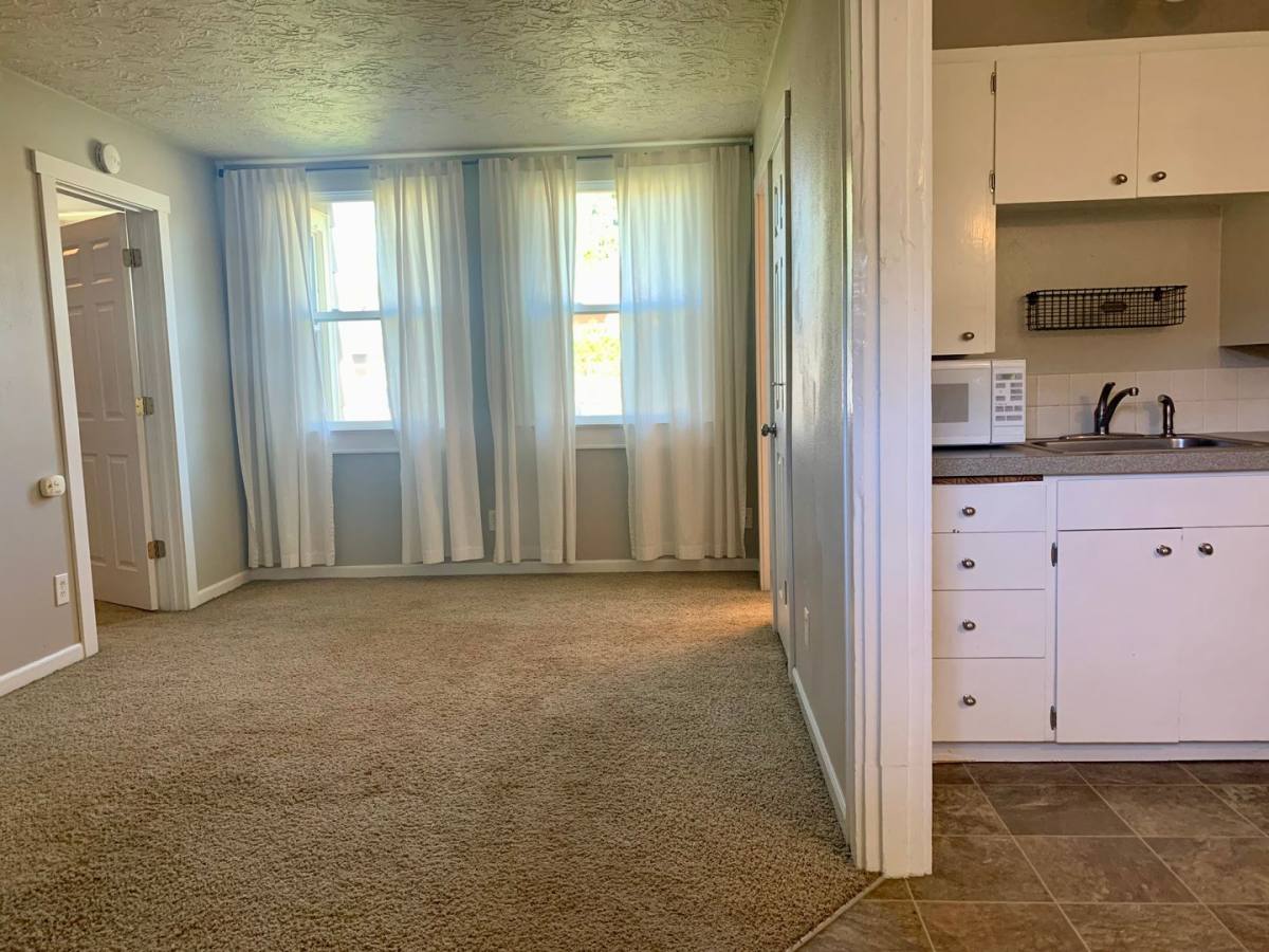 Apartment for rent at 1510-1514 F St, Vancouver, WA 98663