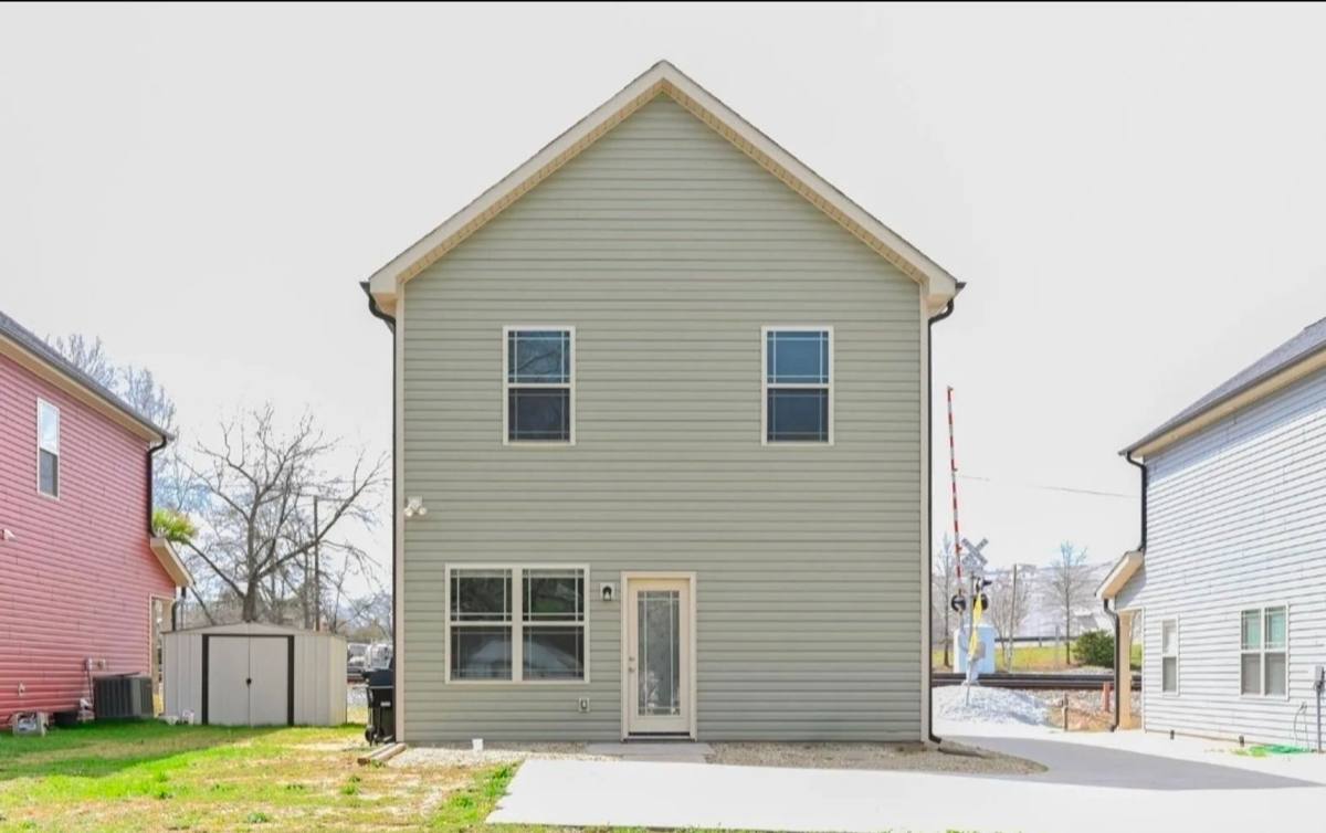 House for rent at 110 Wilbur St, Easley, SC 29640