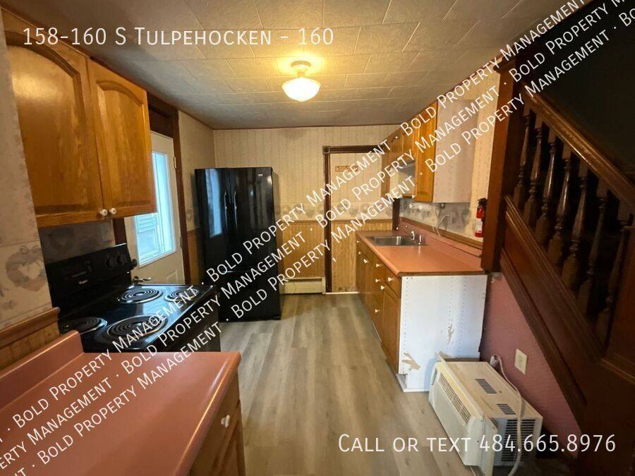Apartment for rent at 158-160 S Tulpehocken #160, Pine Grove, PA 17963