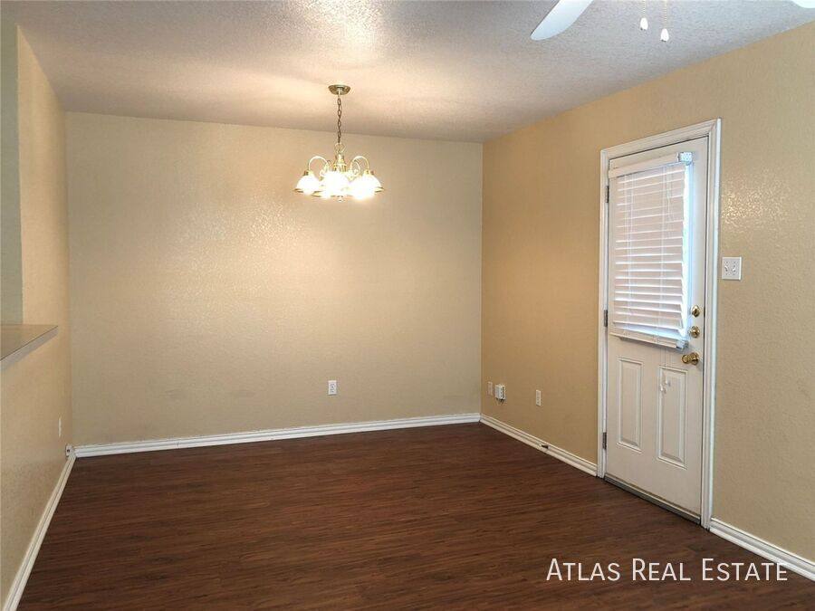 Apartment for rent at 328 330 Wayne St #328, Fort Worth, TX 76111