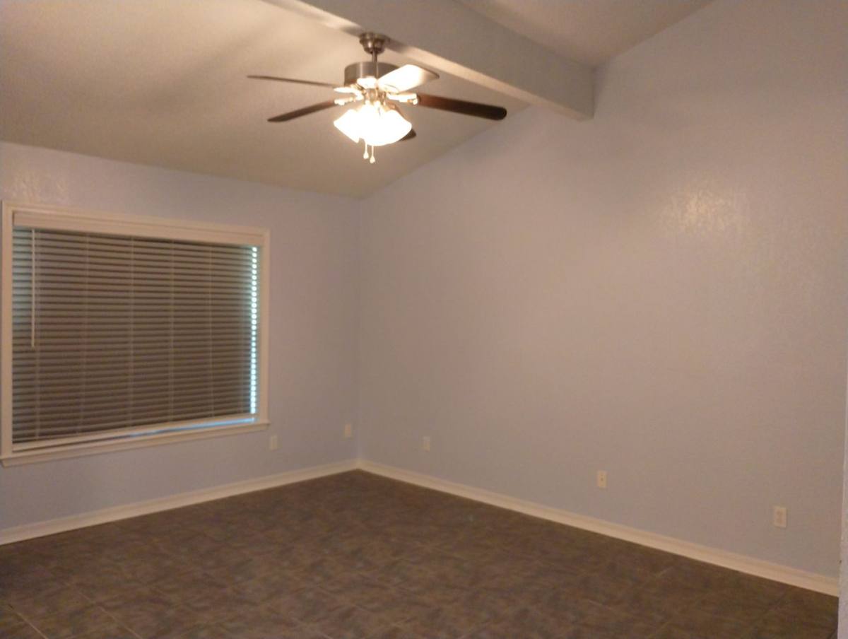 House for rent at 1670 Glendale Rd, Deridder, LA 70634