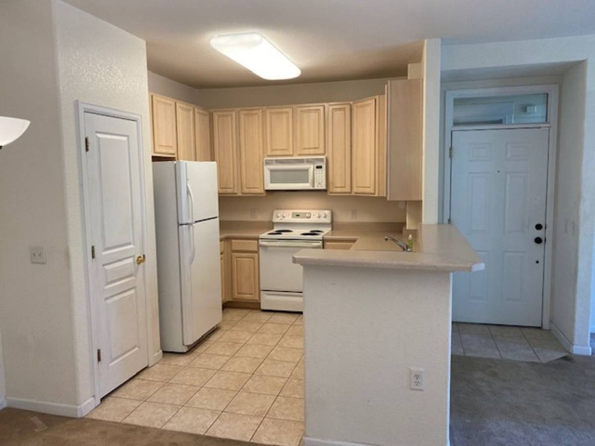 Apartment for rent at 10351 W Girton Dr, Denver, CO 80227