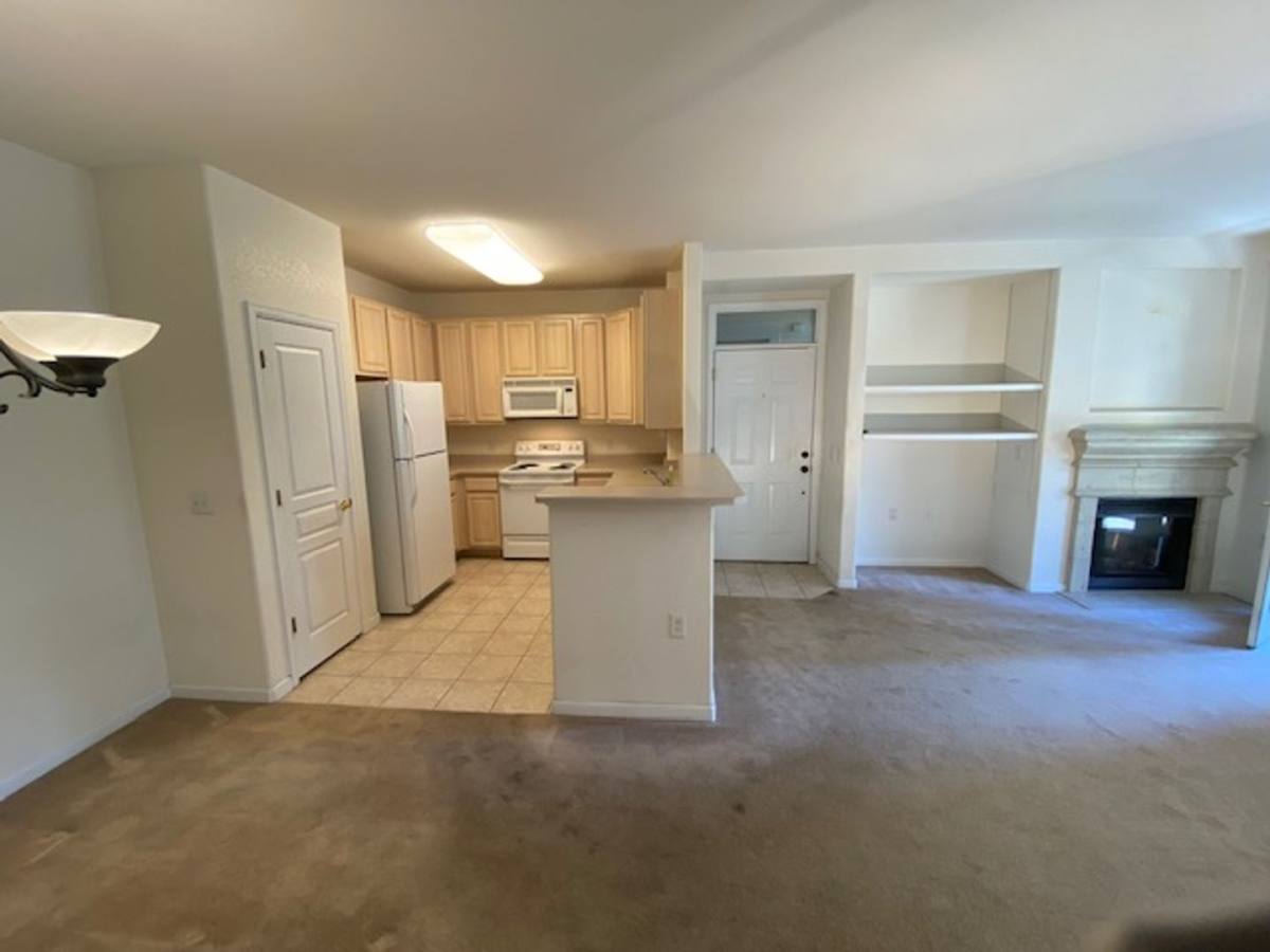 Apartment for rent at 10351 W Girton Dr, Denver, CO 80227
