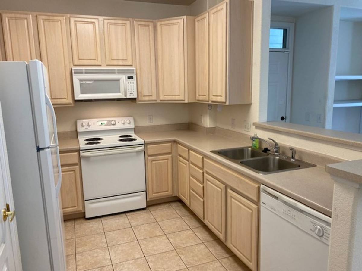 Apartment for rent at 10351 W Girton Dr, Denver, CO 80227