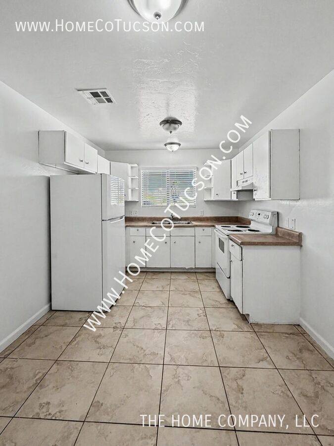 Apartment for rent at 149 W Lester St, Tucson, AZ 85705