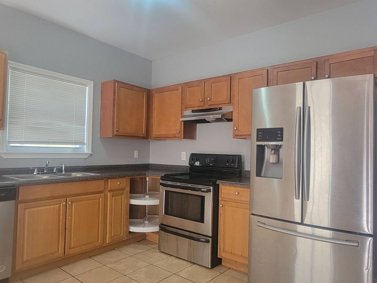 Apartment for rent at 2457 Main St NW, Atlanta, GA 30318