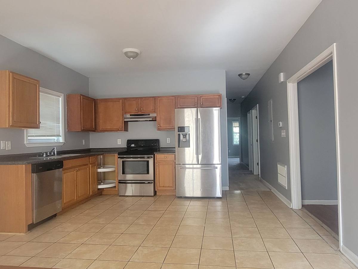 Apartment for rent at 2457 Main St NW, Atlanta, GA 30318