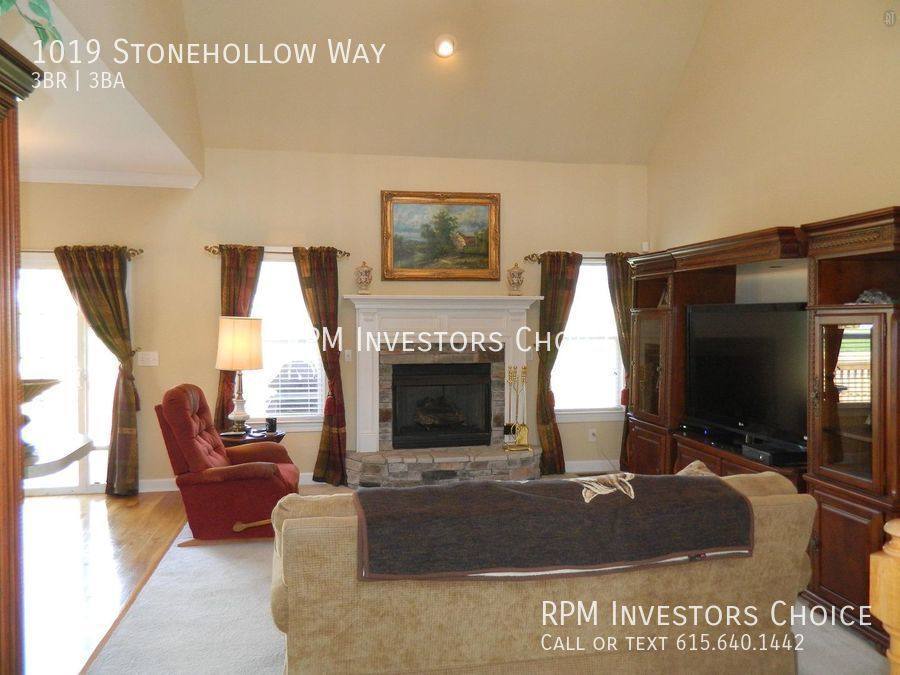 House for rent at 1019 Stonehollow Way, Mount Juliet, TN 37122