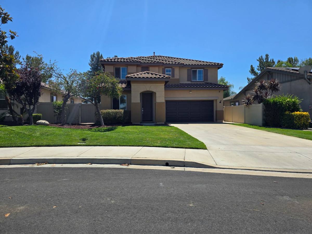 House for rent at 42514 Drennon Court, Temecula, CA 92592