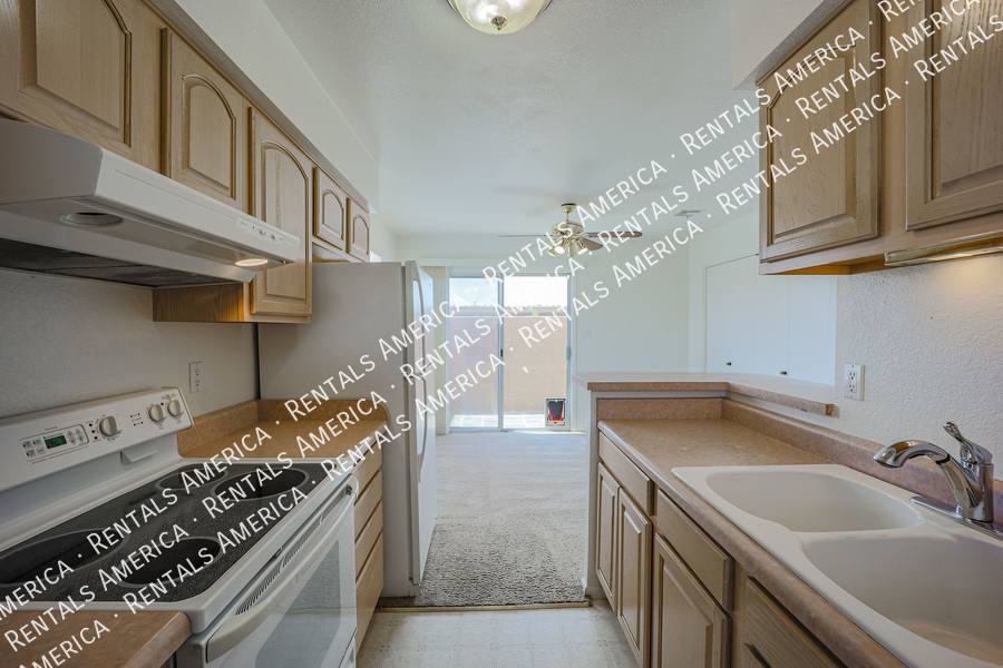 Condo for rent at 317 W Hononegh Dr #5, Phoenix, AZ 85027
