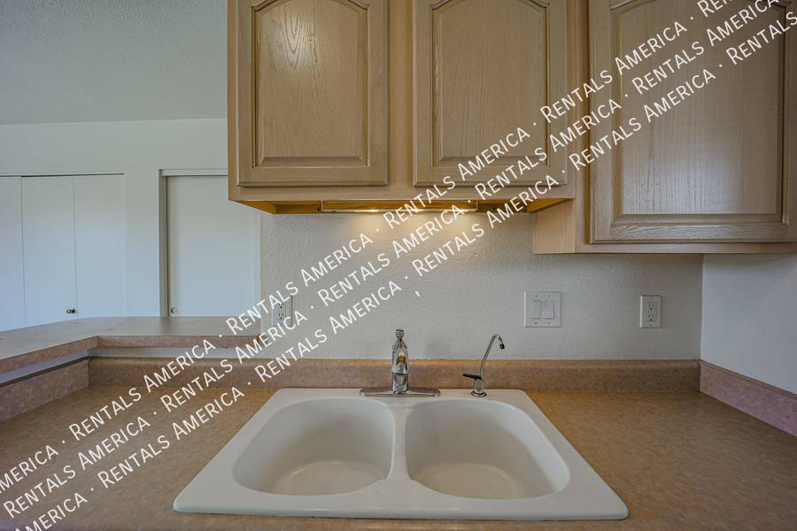 Condo for rent at 317 W Hononegh Dr #5, Phoenix, AZ 85027