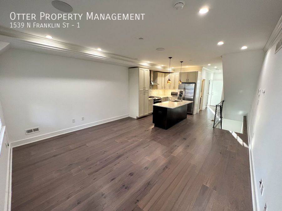 Apartment for rent at 1539 N Franklin St #1, Philadelphia, PA 19122