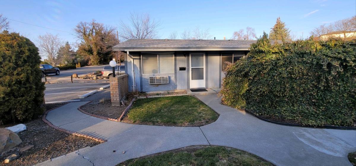 Apartment for rent at 1419 -1423 Meade Ave, Prosser, WA 99350