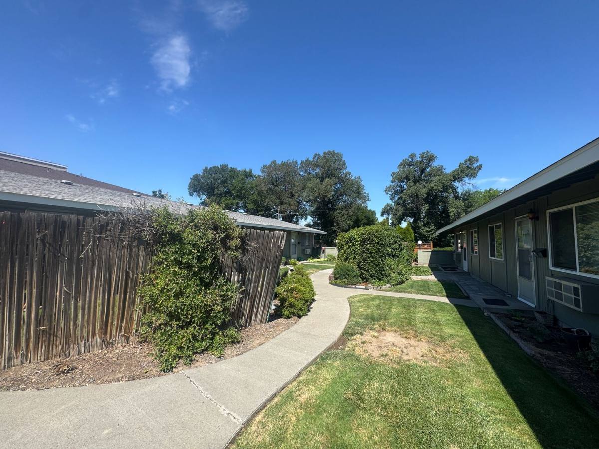 Apartment for rent at 1419 -1423 Meade Ave, Prosser, WA 99350