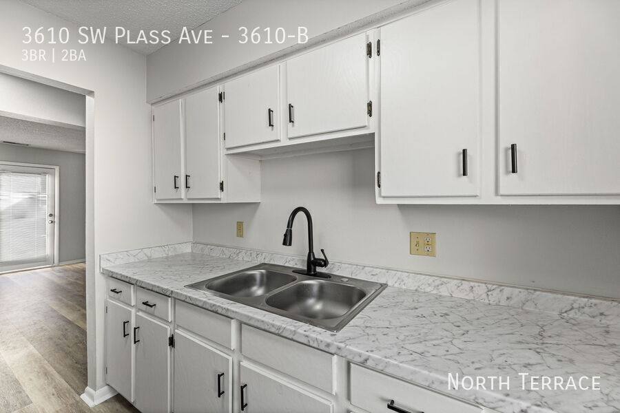Townhouse for rent at 3610 SW Plass Ave, Topeka, KS 66611
