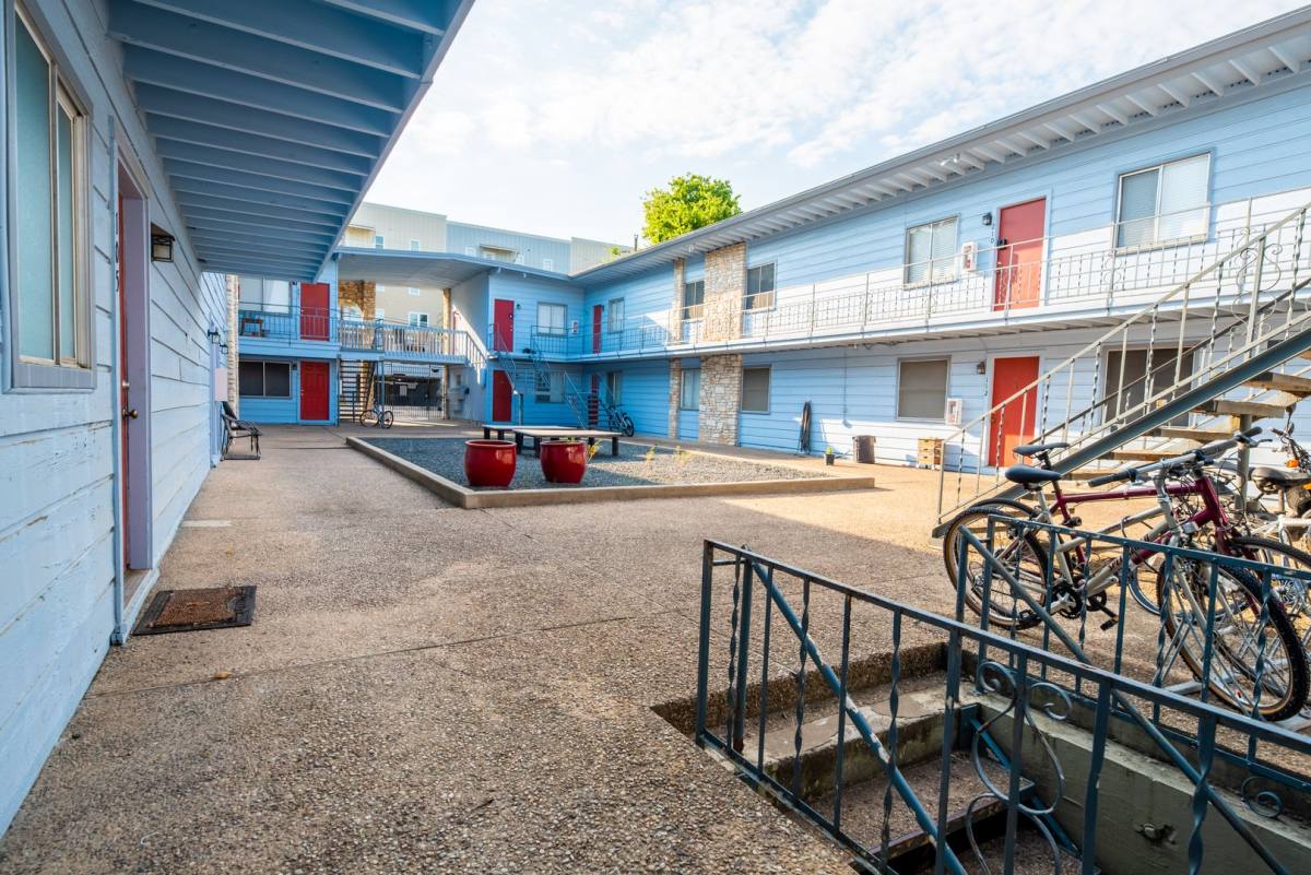 Apartment for rent at 2408 Longview St, Austin, TX 78705