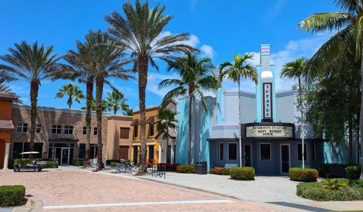 Townhouse for rent at 9102 Chula Vista St, Naples, FL 34113