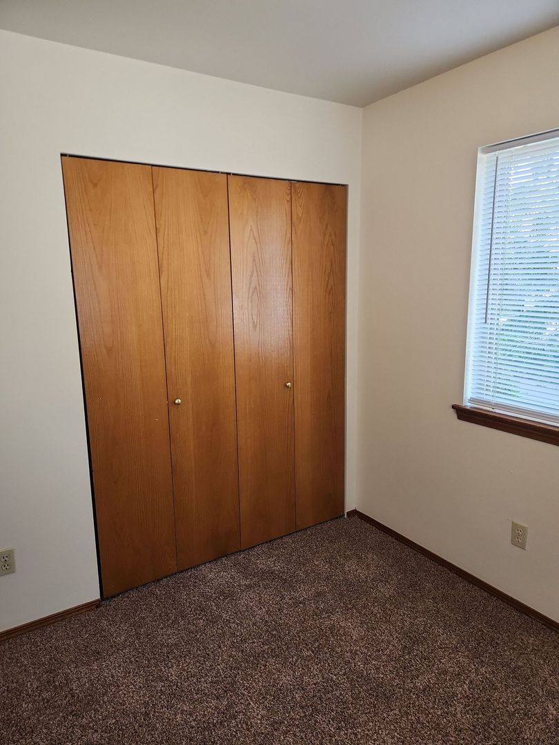 House for rent at 2073 Cherry St, Ferndale, WA 98248