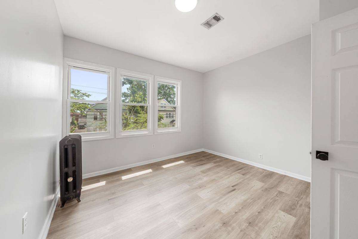 Apartment for rent at 210 W Price St, Linden, NJ 07036