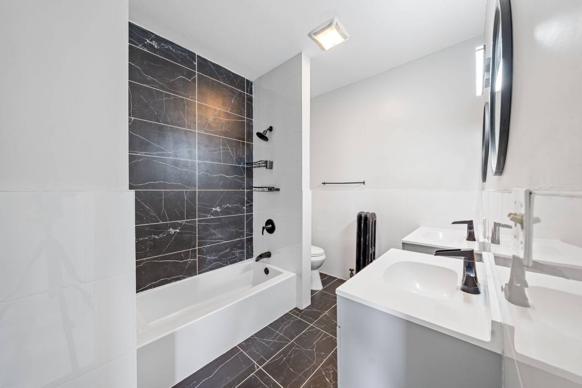 Apartment for rent at 210 W Price St, Linden, NJ 07036