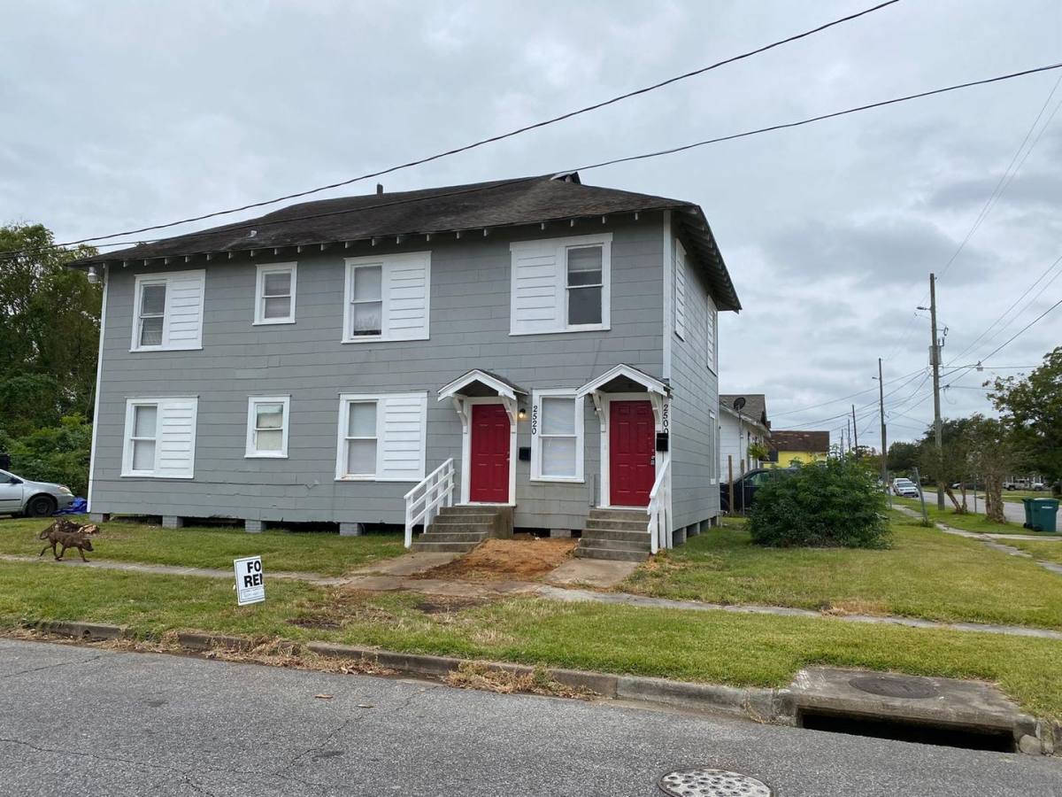Apartment for rent at 2500 Orange Ave, Beaumont, TX 77701