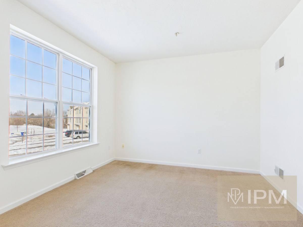 Townhouse for rent at 1212 Ledge Dr, York, PA 17408
